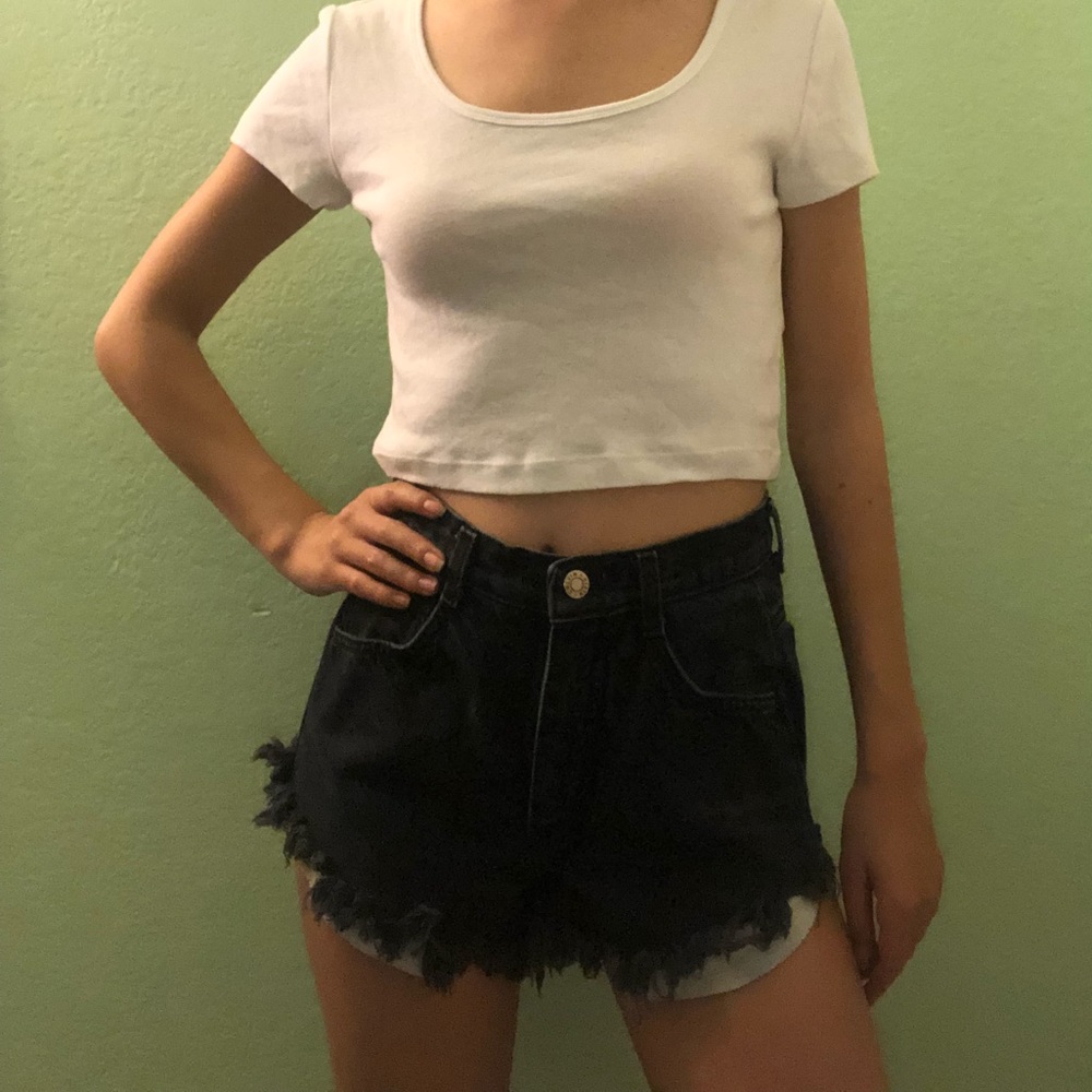 Vintage Calvin Klein High Waisted Shorts - Picture 5 of 7